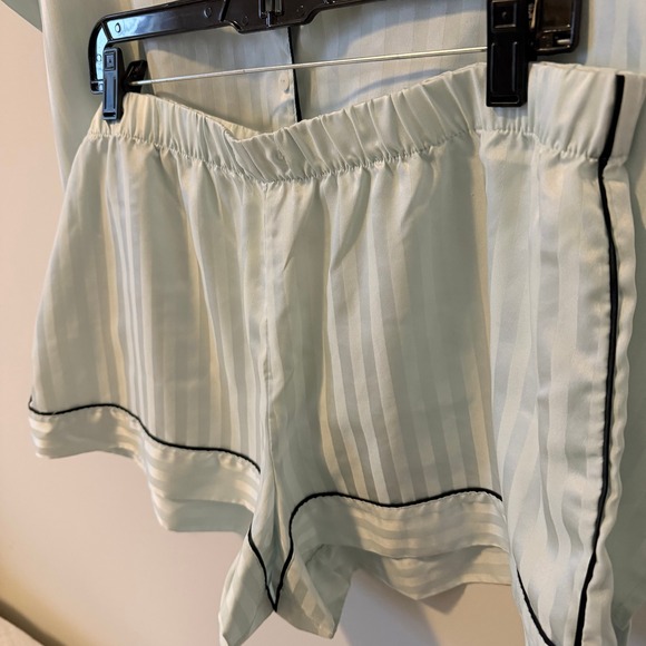 Victoria's Secret Striped Satin Pajama Set Shorts Top Light Mint Green Size XL - Picture 3 of 15